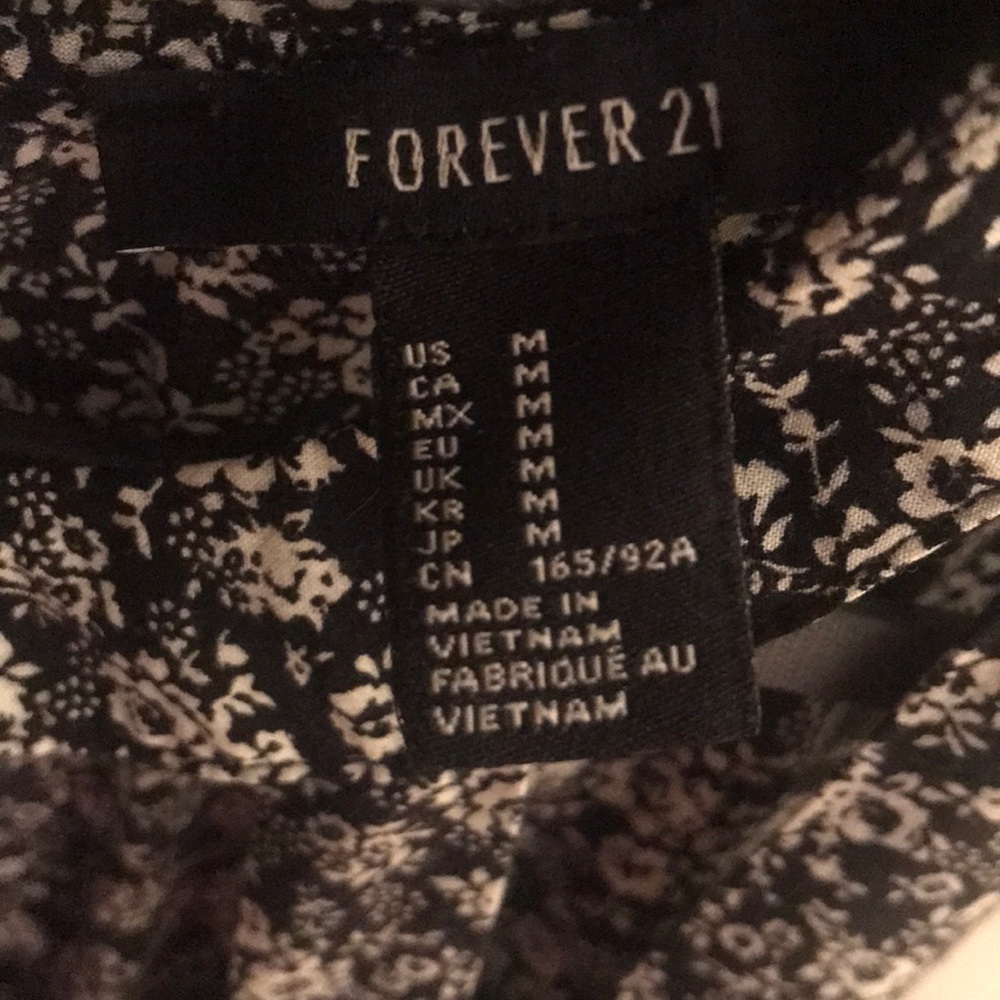 FOREVER 21 // Floral Cutout Skater Dress - Picture 8 of 8